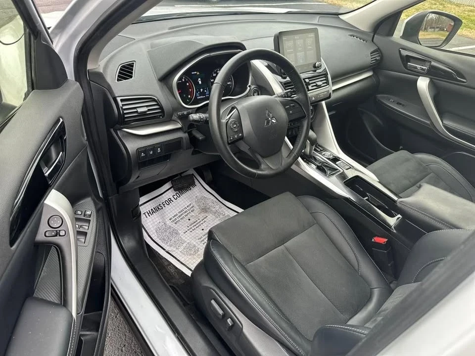 2023 Mitsubishi Eclipse Cross - Image 9 of 11