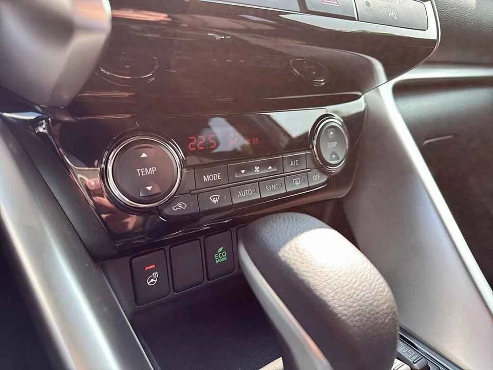 2023 Mitsubishi Eclipse Cross - Image 16 of 17