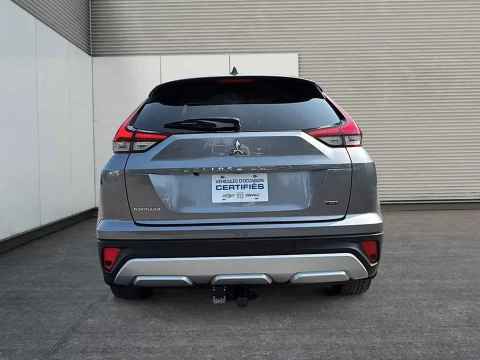 2023 Mitsubishi Eclipse Cross - Image 2 of 17