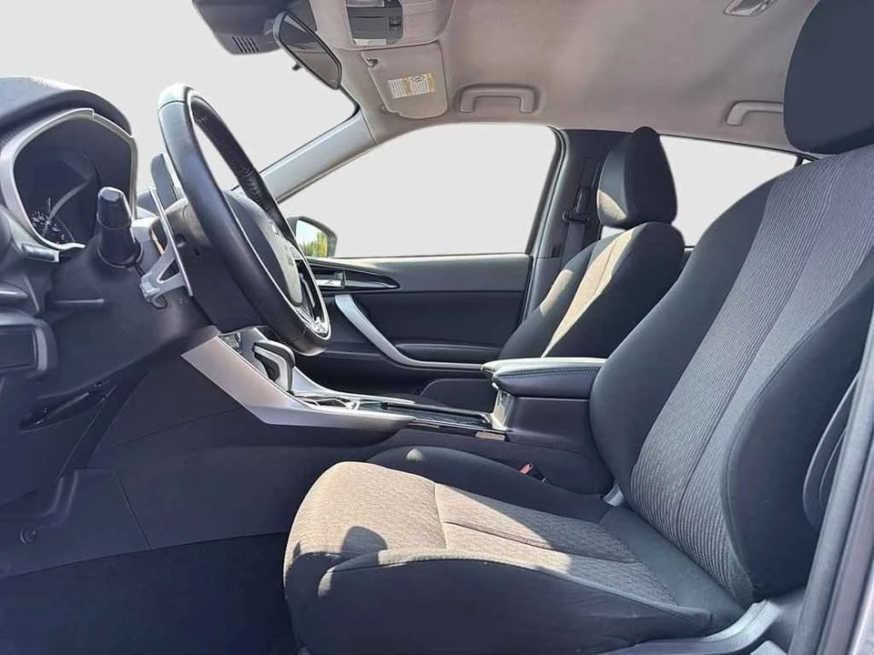 2023 Mitsubishi Eclipse Cross - Image 7 of 17