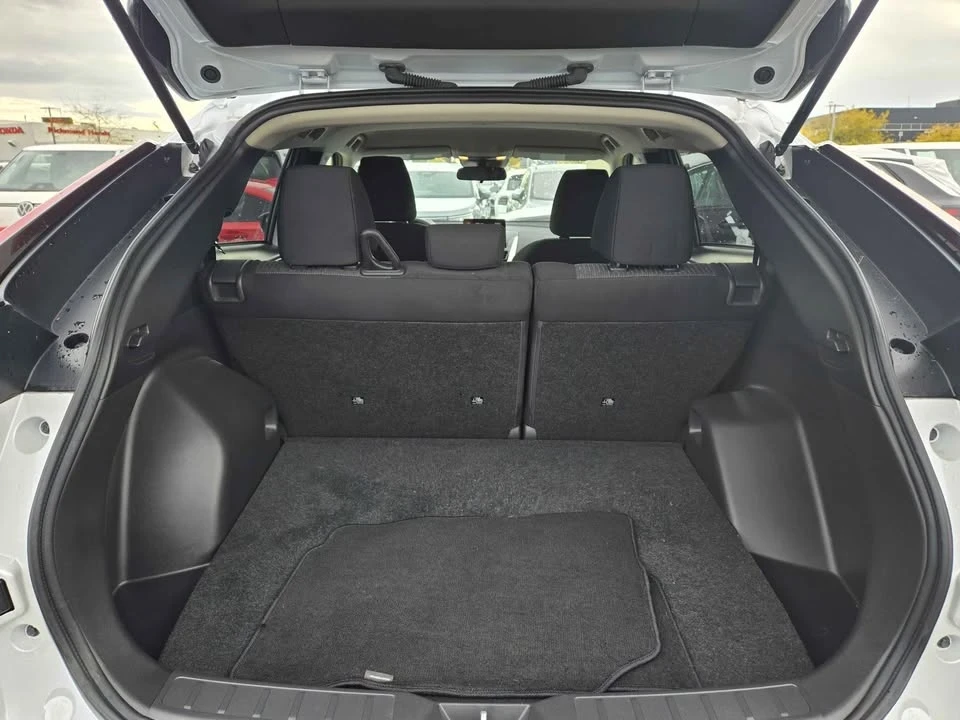 2023 Mitsubishi Eclipse Cross - Image 11 of 14