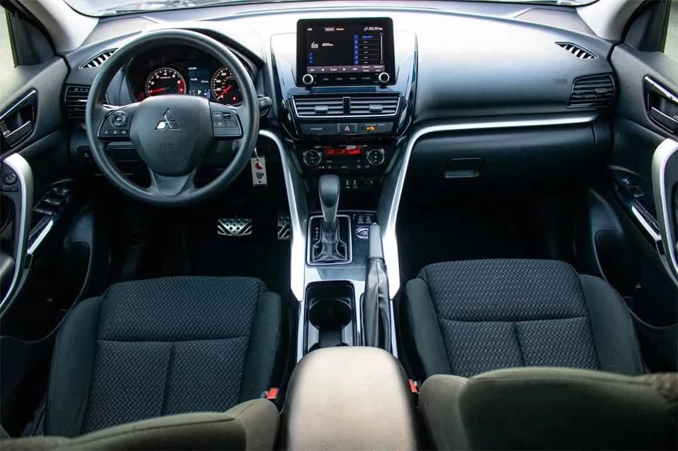 2023 Mitsubishi Eclipse Cross - Image 11 of 11