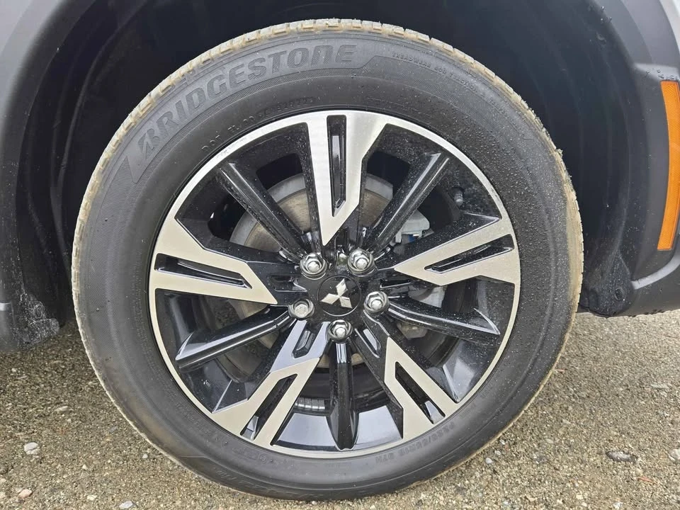 2023 Mitsubishi Eclipse Cross - Image 7 of 14