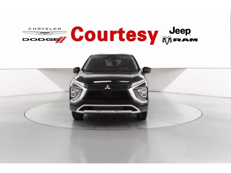 2023 Mitsubishi Eclipse Cross - Image 9 of 19