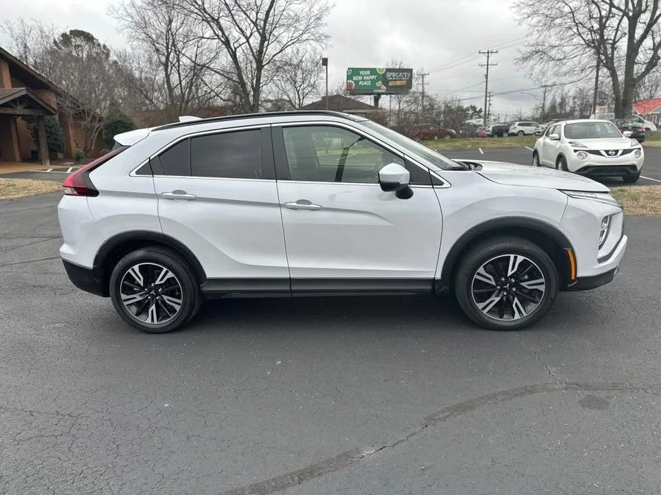2023 Mitsubishi Eclipse Cross - Image 3 of 11