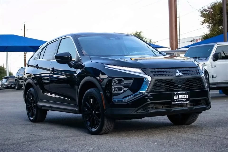 2023 Mitsubishi Eclipse Cross - Image 7 of 11
