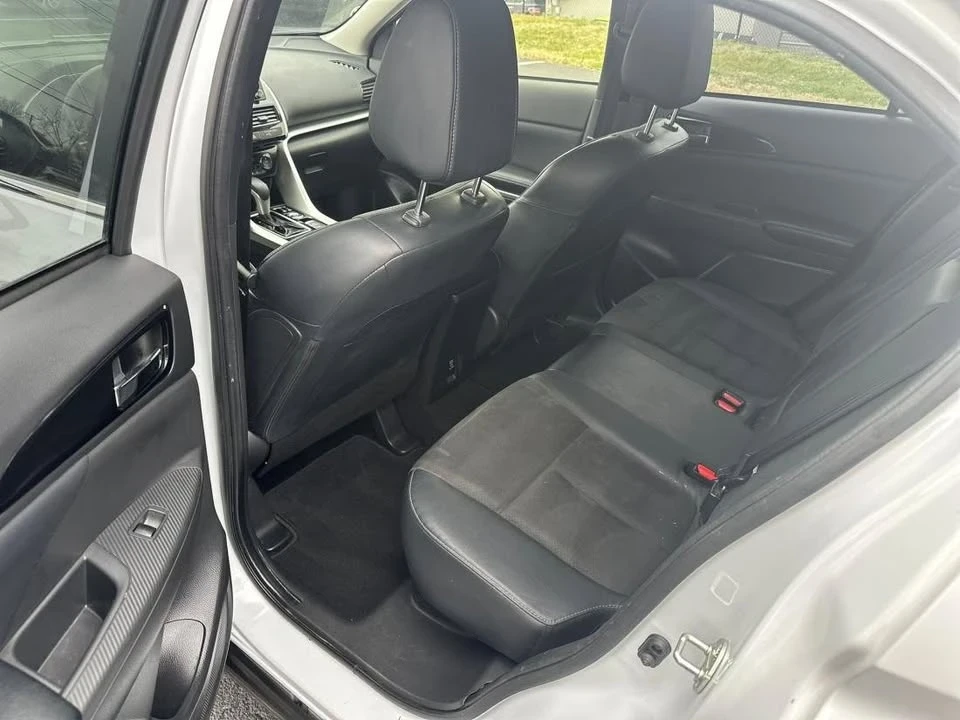 2023 Mitsubishi Eclipse Cross - Image 10 of 11