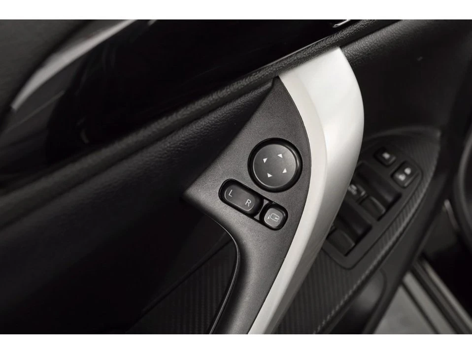 2023 Mitsubishi Eclipse Cross - Image 17 of 20