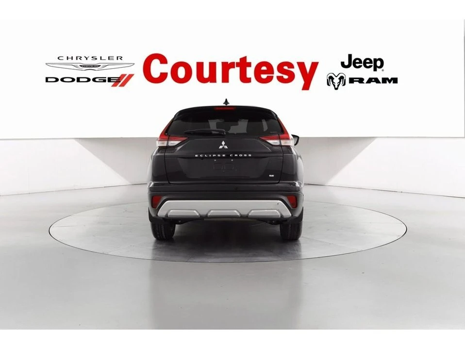 2023 Mitsubishi Eclipse Cross - Image 4 of 20