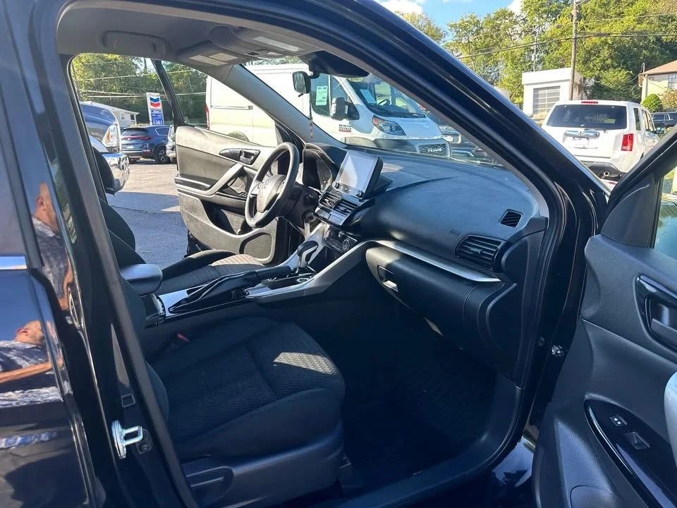 2023 Mitsubishi Eclipse Cross - Image 13 of 18