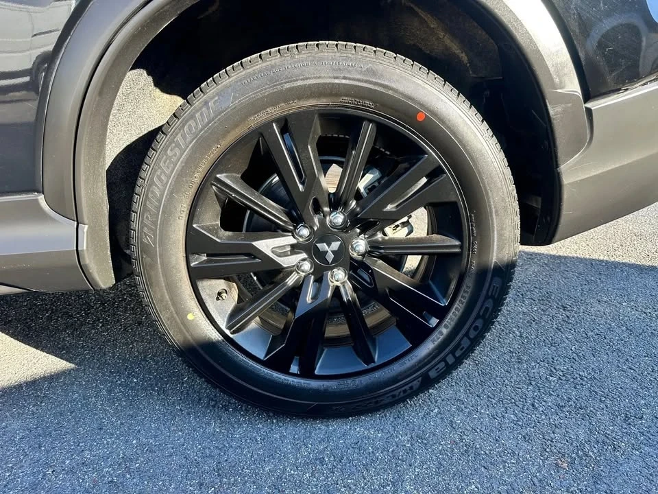2023 Mitsubishi Eclipse Cross - Image 14 of 18