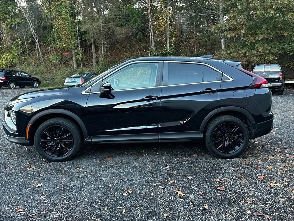 2023 Mitsubishi Eclipse Cross - Image 3 of 15