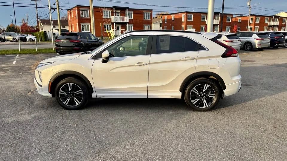 2023 Mitsubishi Eclipse Cross - Image 6 of 10