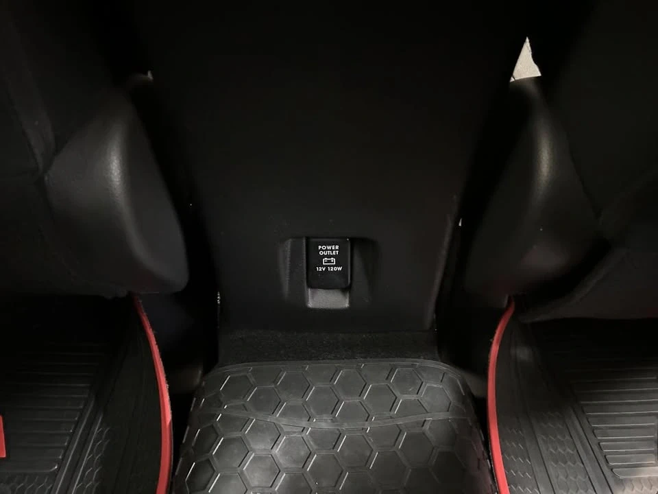 2023 Mitsubishi Eclipse Cross - Image 11 of 19