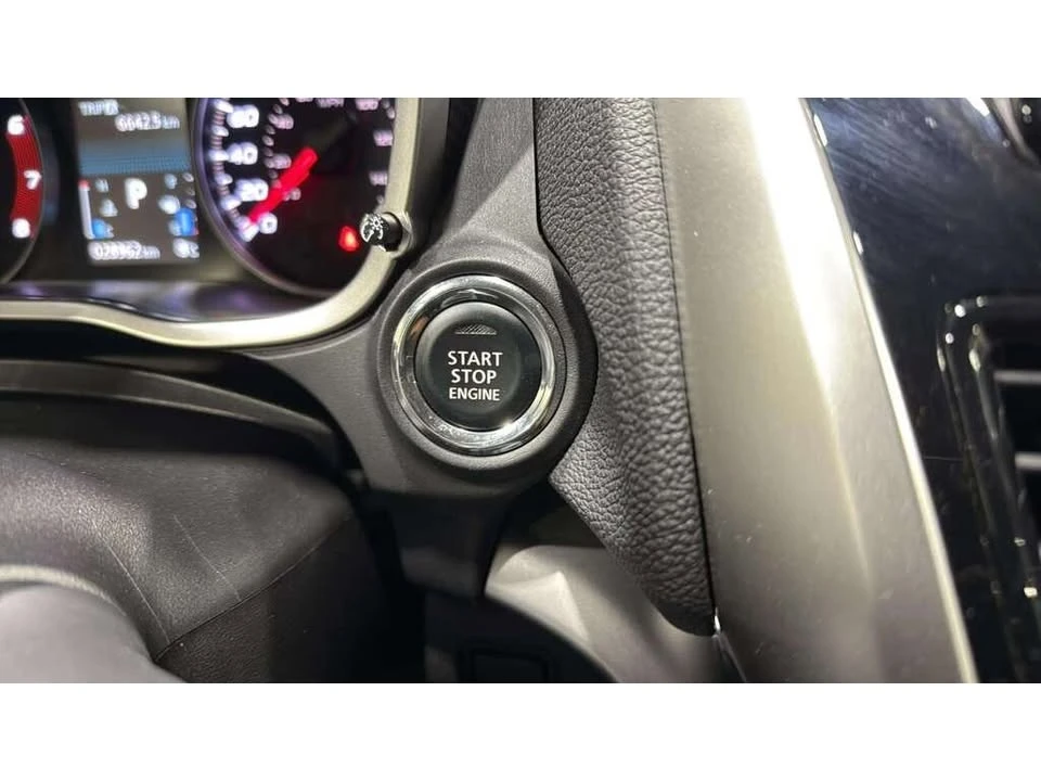 2023 Mitsubishi Eclipse Cross - Image 15 of 18