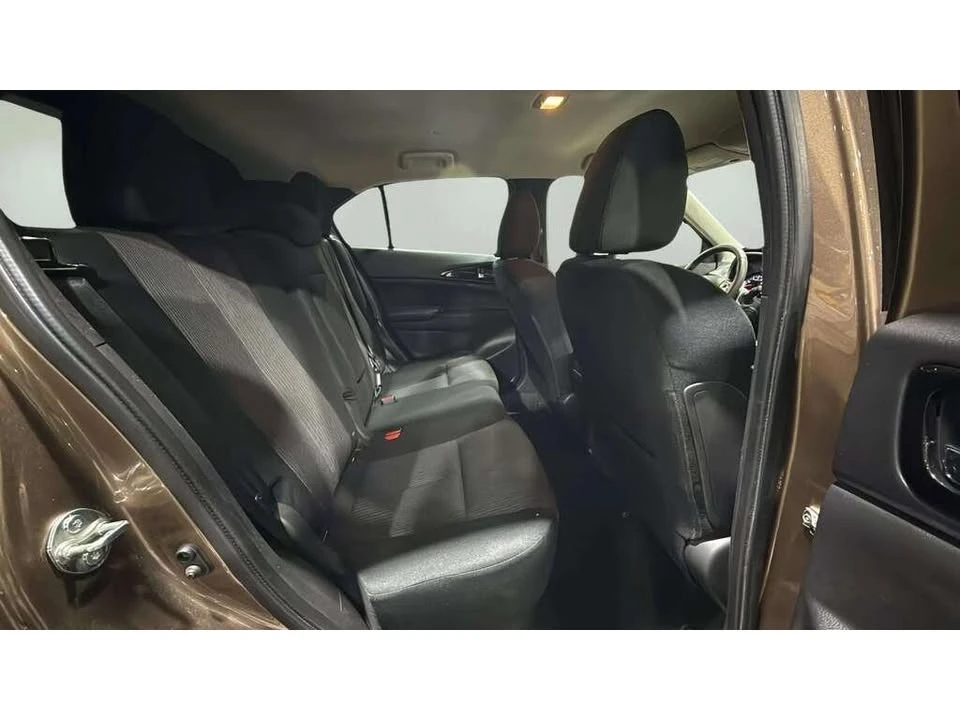 2023 Mitsubishi Eclipse Cross - Image 10 of 18