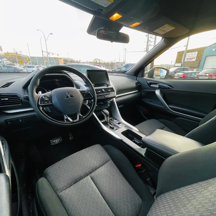2023 Mitsubishi Eclipse Cross - Image 9 of 11