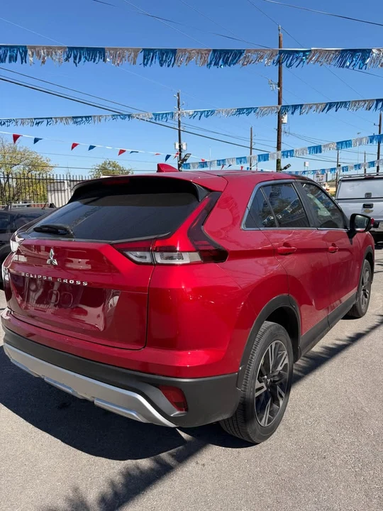2023 Mitsubishi Eclipse Cross - Image 7 of 10