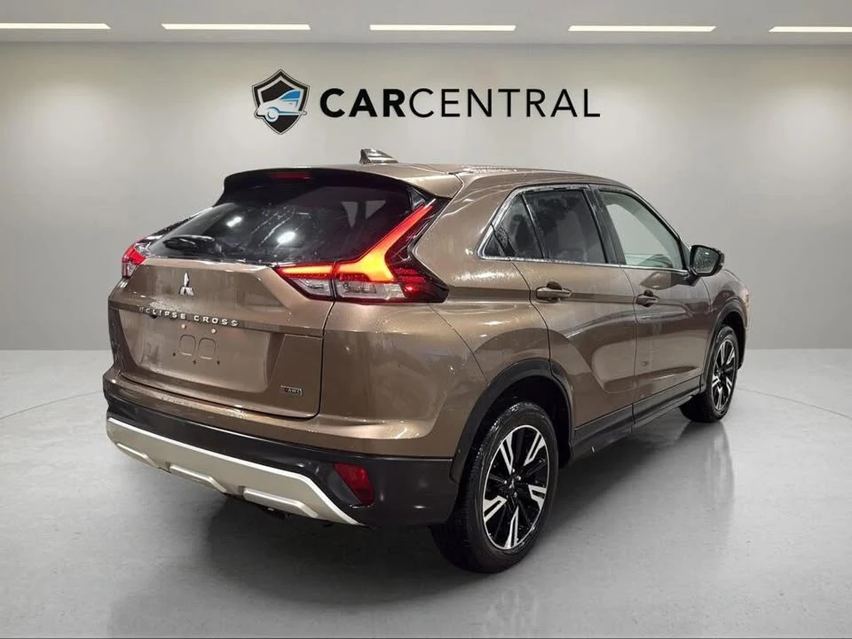 2023 Mitsubishi Eclipse Cross - Image 4 of 18