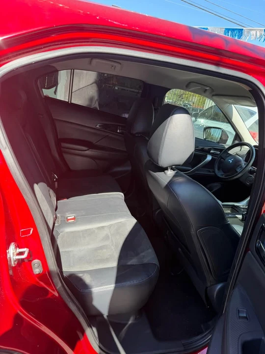 2023 Mitsubishi Eclipse Cross - Image 10 of 10