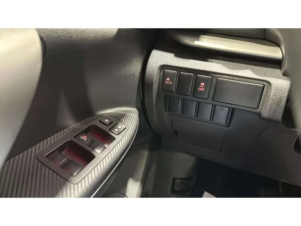 2023 Mitsubishi Eclipse Cross - Image 13 of 18