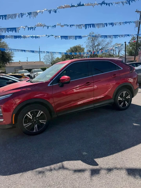 2023 Mitsubishi Eclipse Cross - Image 4 of 10