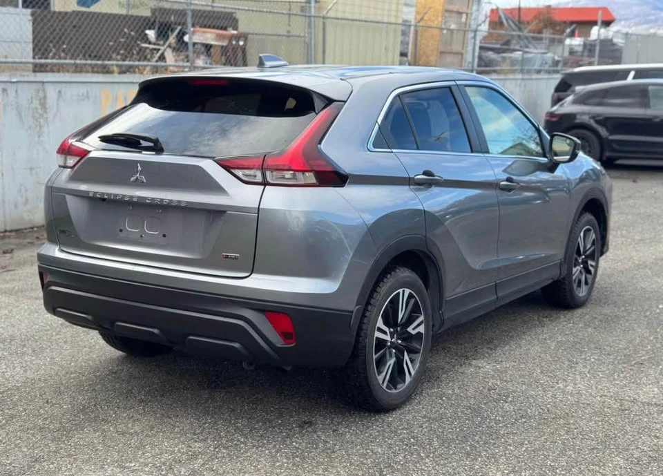 2023 Mitsubishi Eclipse Cross - Image 3 of 7