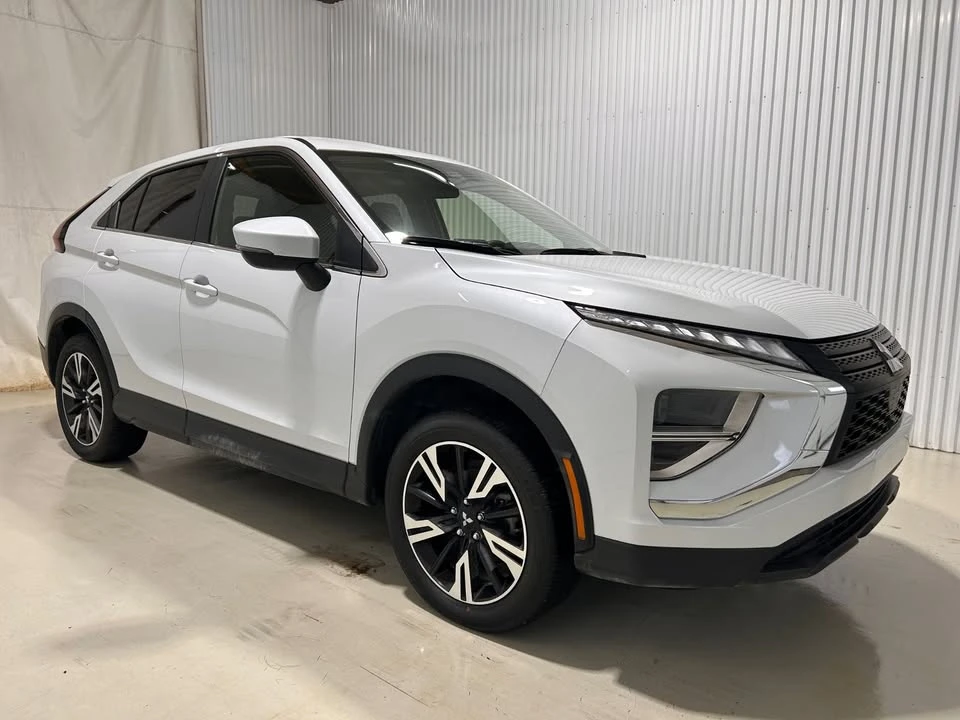 2023 Mitsubishi Eclipse Cross - Image 4 of 18