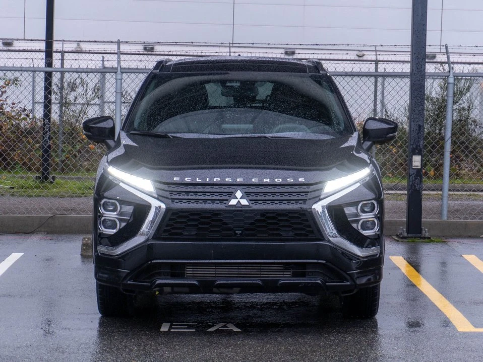 2023 Mitsubishi Eclipse Cross - Image 4 of 20