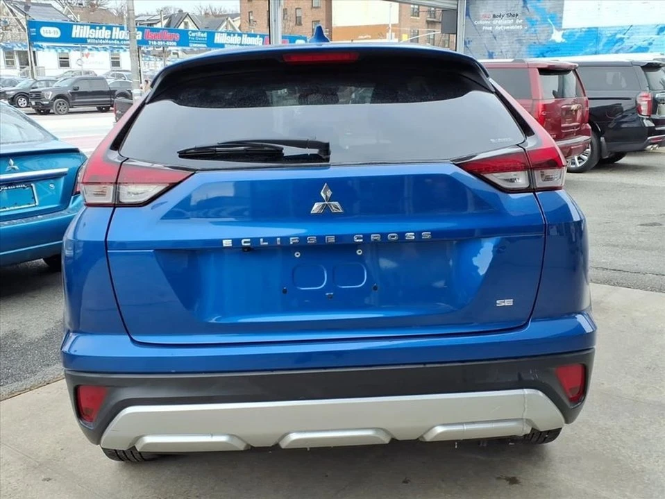 2023 Mitsubishi Eclipse Cross - Image 5 of 10