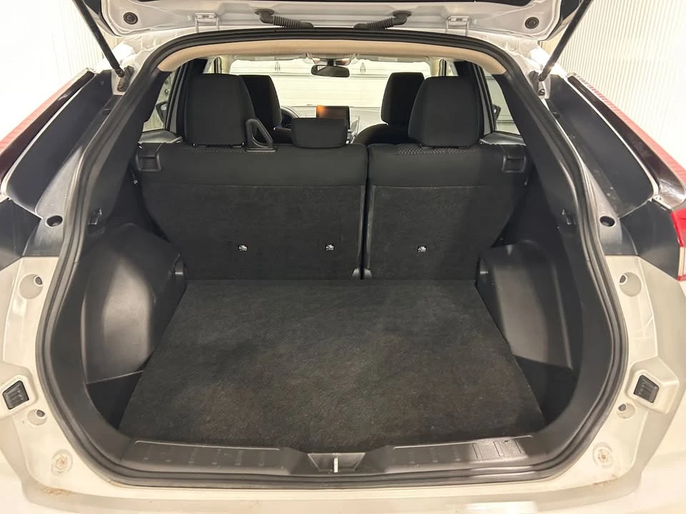 2023 Mitsubishi Eclipse Cross - Image 15 of 18