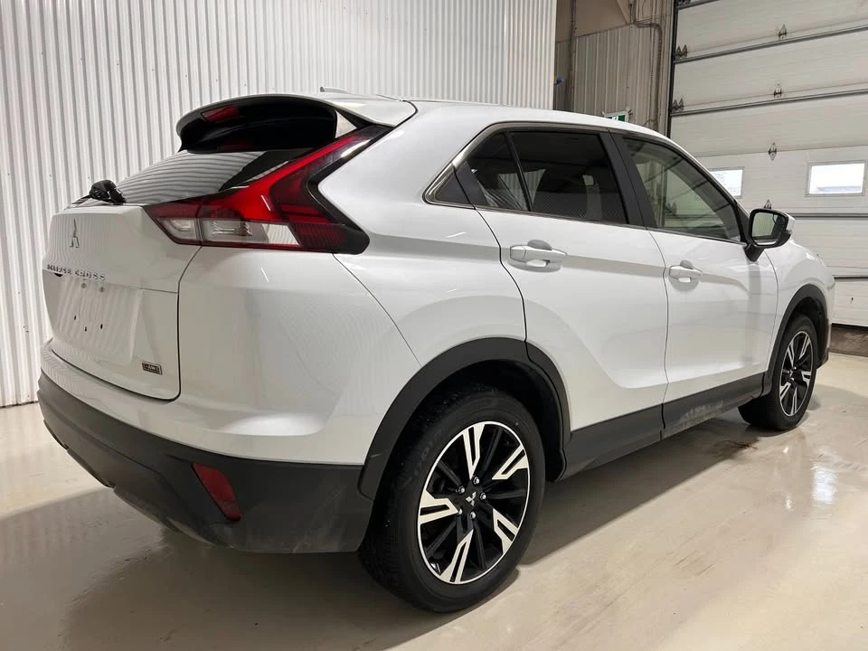 2023 Mitsubishi Eclipse Cross - Image 6 of 18