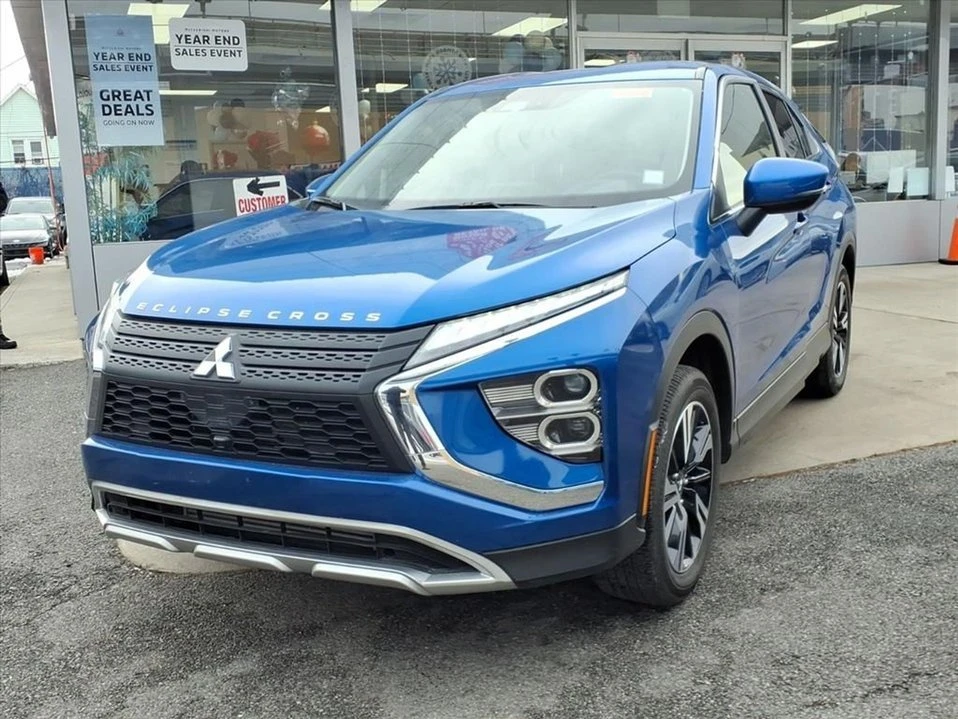 2023 Mitsubishi Eclipse Cross - Image 3 of 10