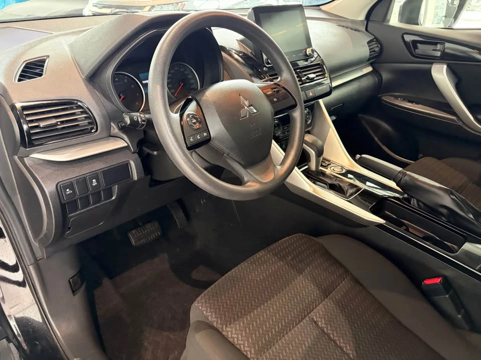 2023 Mitsubishi Eclipse Cross - Image 6 of 14
