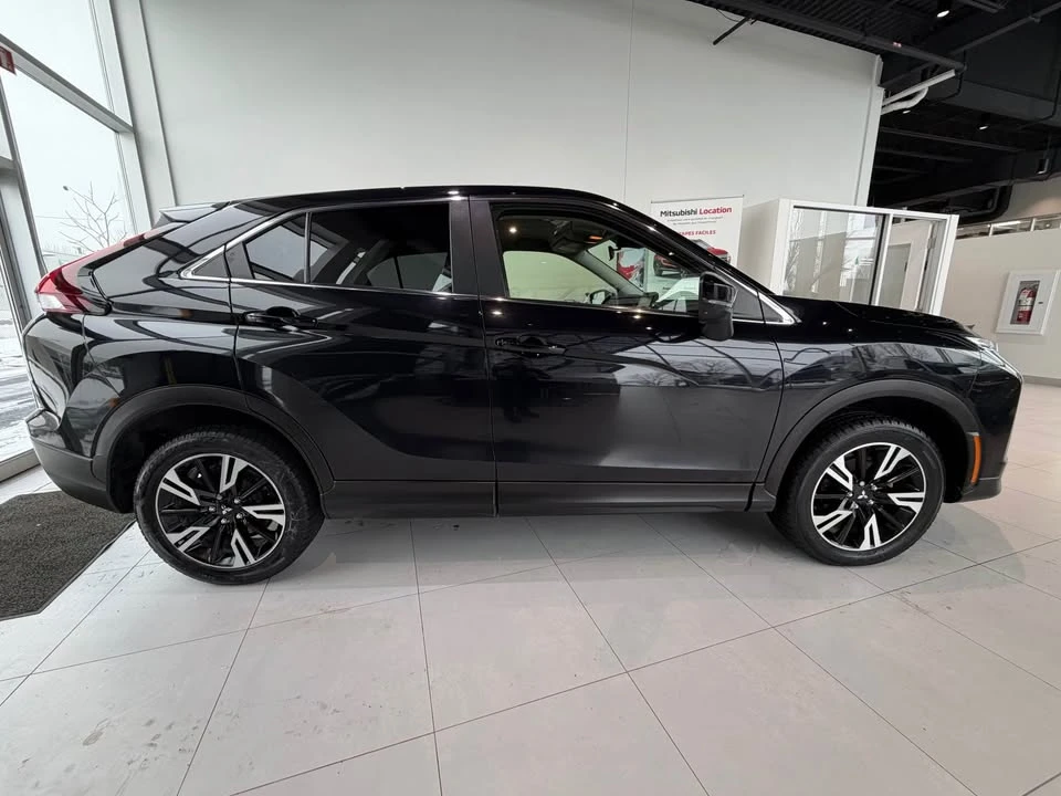 2023 Mitsubishi Eclipse Cross - Image 4 of 14