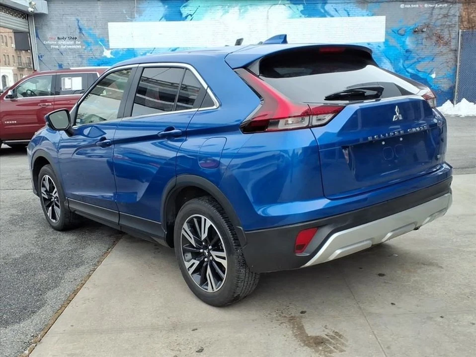 2023 Mitsubishi Eclipse Cross - Image 4 of 10
