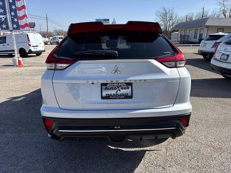 2023 Mitsubishi Eclipse Cross - Image 4 of 17