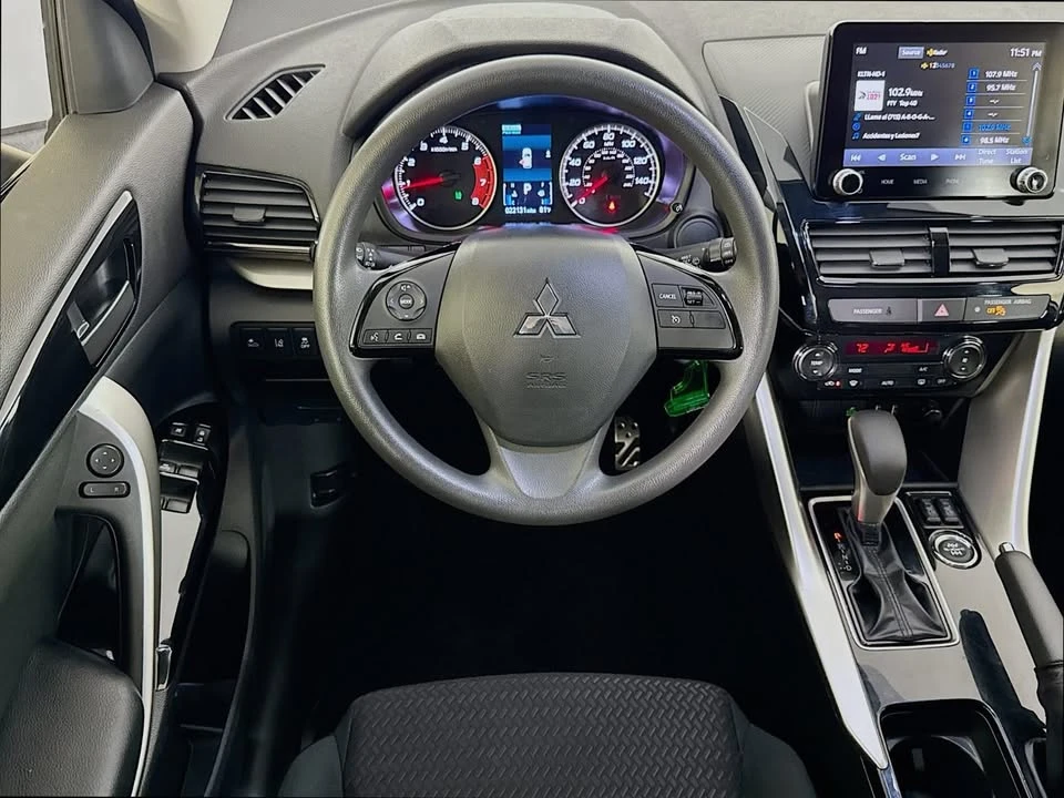 2023 Mitsubishi Eclipse Cross - Image 11 of 20