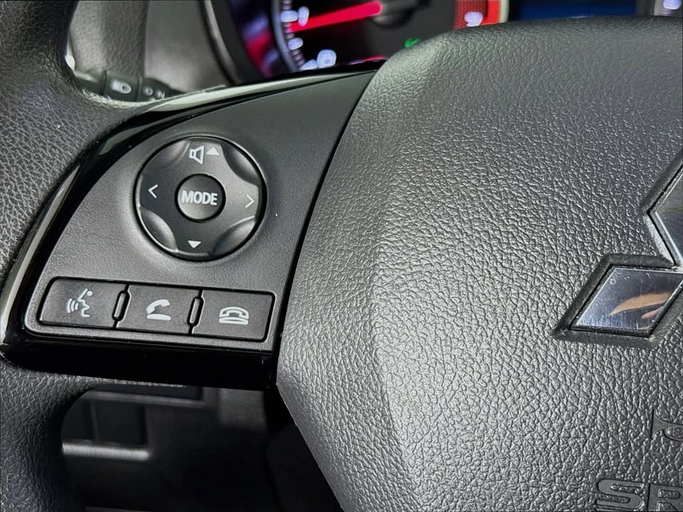 2023 Mitsubishi Eclipse Cross - Image 8 of 20