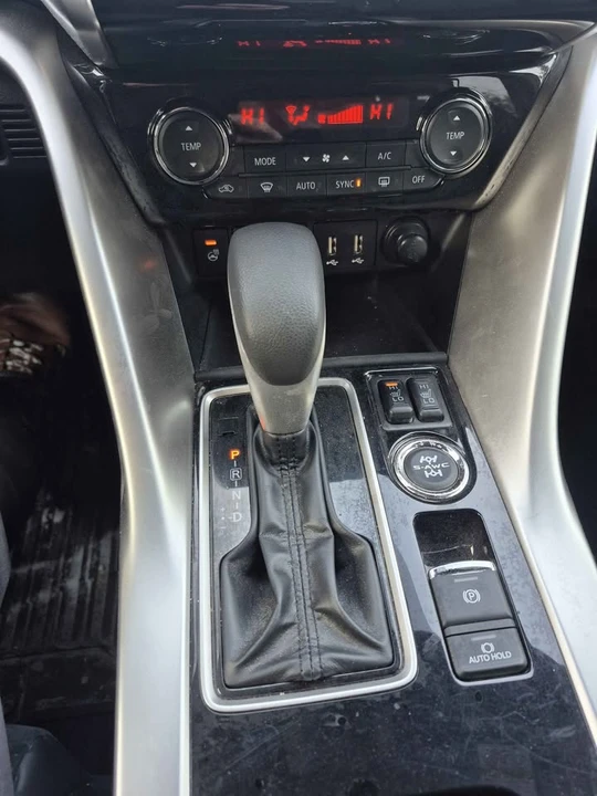 2023 Mitsubishi Eclipse Cross - Image 5 of 6