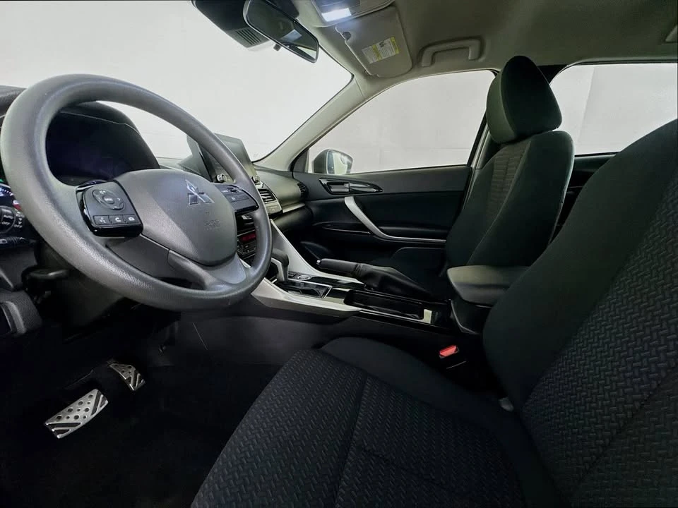 2023 Mitsubishi Eclipse Cross - Image 15 of 20