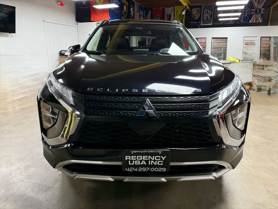 2023 Mitsubishi Eclipse Cross - Image 2 of 20