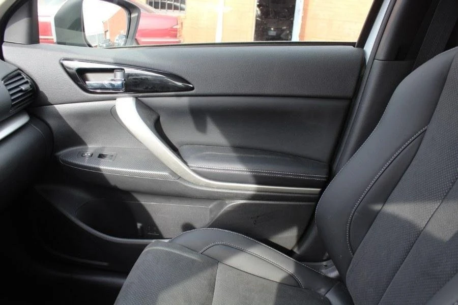 2023 Mitsubishi Eclipse Cross - Image 17 of 20