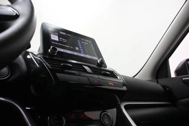 2023 Mitsubishi Eclipse Cross - Image 10 of 13