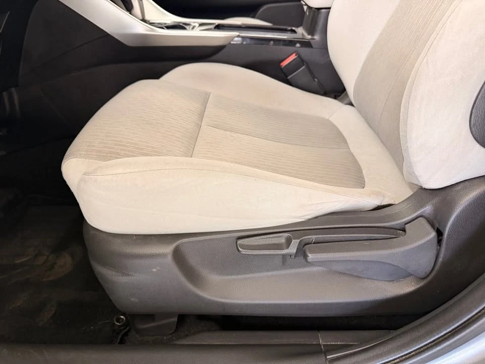 2023 Mitsubishi Eclipse Cross - Image 15 of 19