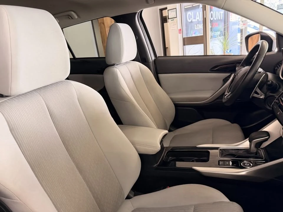 2023 Mitsubishi Eclipse Cross - Image 10 of 20