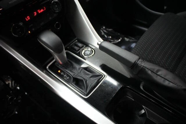 2023 Mitsubishi Eclipse Cross - Image 11 of 13