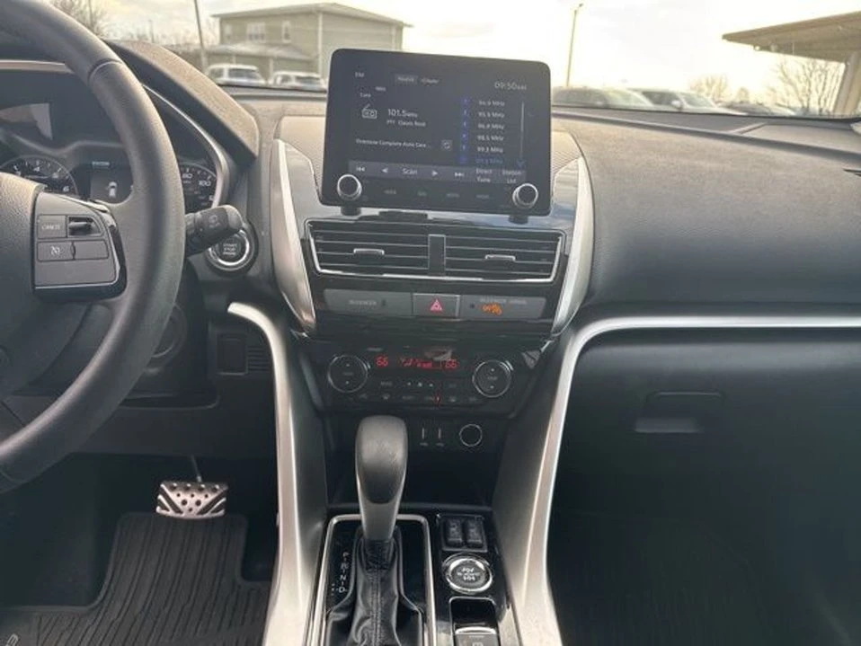 2023 Mitsubishi Eclipse Cross - Image 8 of 14