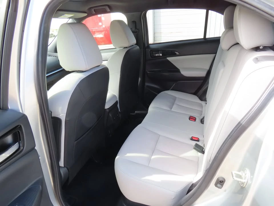 2023 Mitsubishi Eclipse Cross - Image 10 of 20