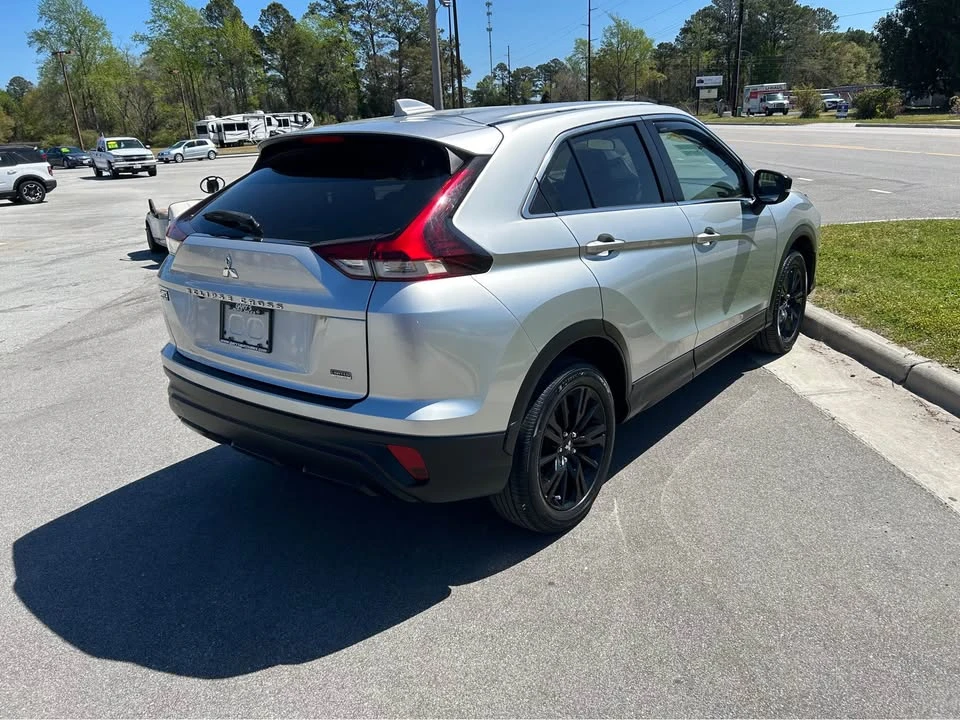 2023 Mitsubishi Eclipse Cross - Image 5 of 17